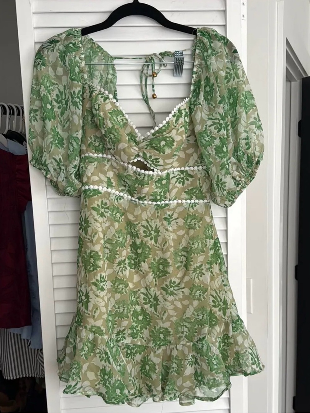 Hello Molly Green Floral Puff-Sleeve Mini Dress